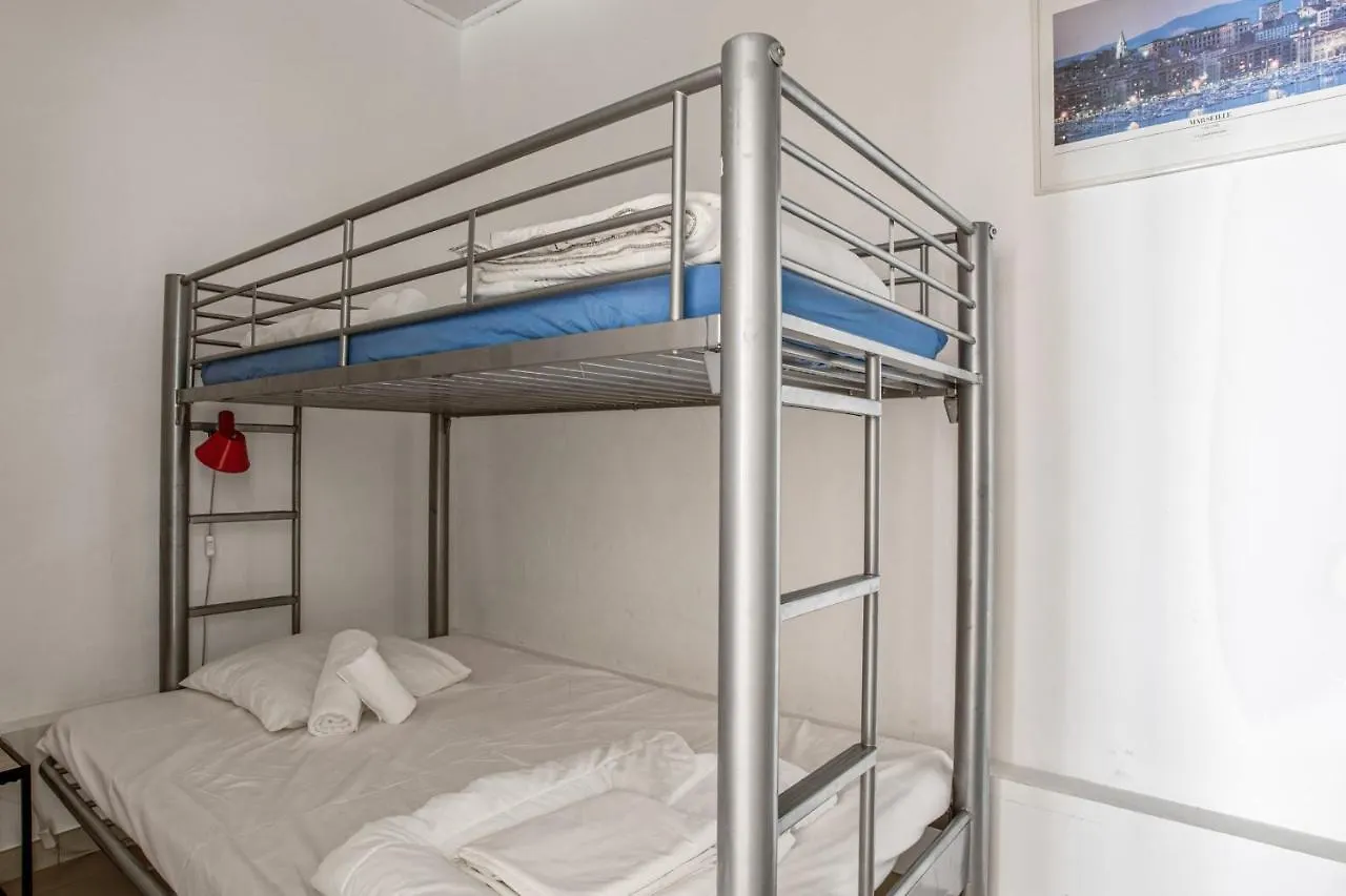 Appartement Blacha - Welkeys La Ciotat Apartment